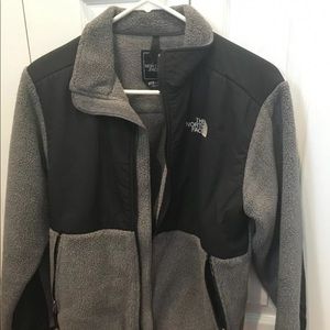 Northface Denali youth jacket gray,